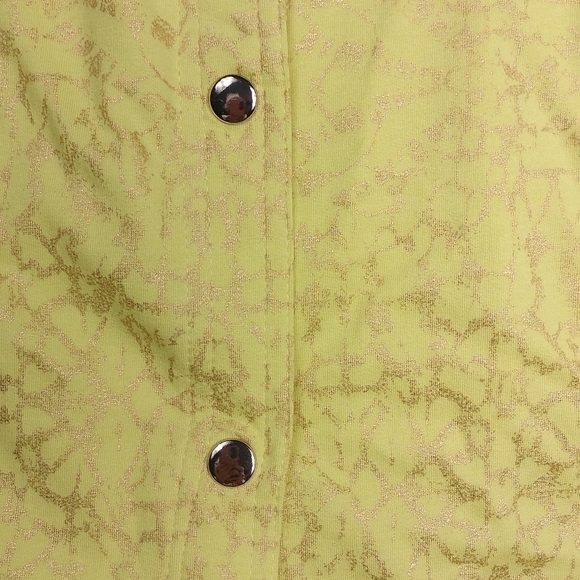 Onque woman women's 3X neon yellow light jacket with snaps in the front - Picture 6 of 13